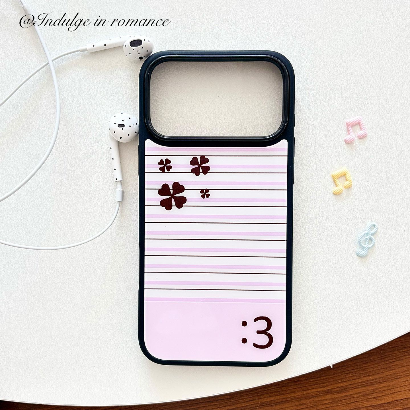 Minimalist INS Summer Four-Lea - Summer Closet review and price